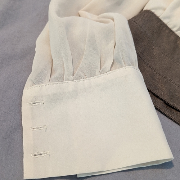 Agaci white top with leather accent. Size Small, NWT - Picture 8 of 9